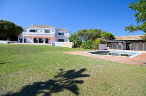 Golf Property for sale in Vilamoura, Quarteira, Almancil - EMA12116